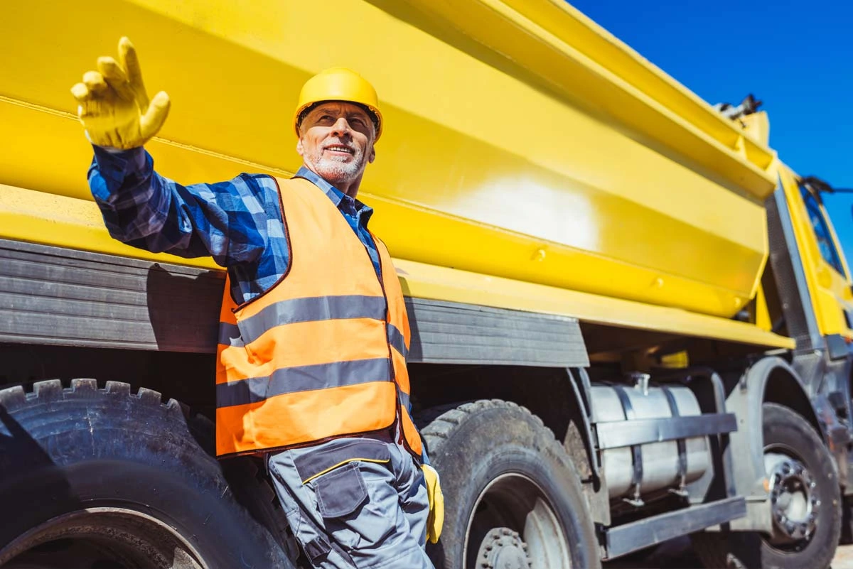 Profi Kfz Ortung – Baufahrzeuge mit der GPS Baumaschinenortung aufrüsten