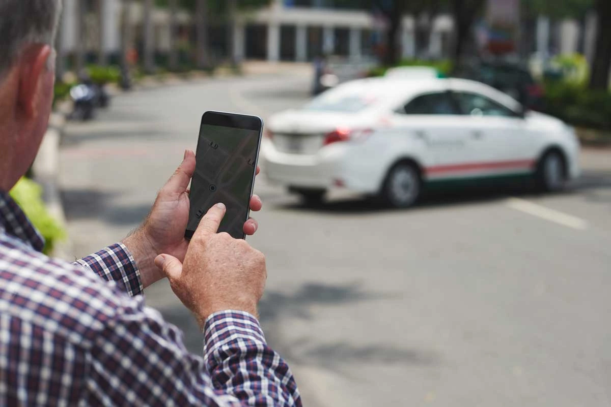 Profi Kfz Ortung – Fahrverhalten, die GPS Überwachung mit GPS für Auto